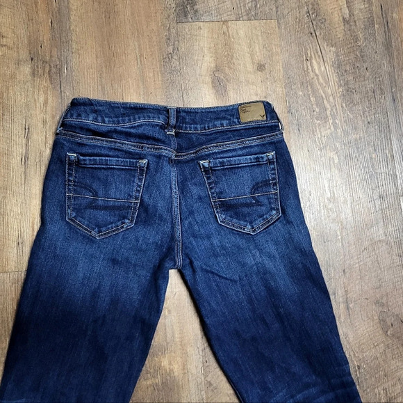 American Eagle - Favorite Boyfriend Jeans - Size 8L,  Dark Wash, Boot Cut, EUC - Picture 3 of 4